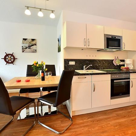 Ferienwohnung Meeresblick Juliusruh Esterno foto